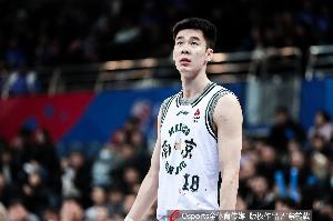 末节稍微发力！郭昊文9中5&三分6中3拿到13分5板5助 末节连中三分