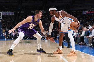 周最佳提名：布克、东契奇、爱德华兹、SGA、伦纳德在列