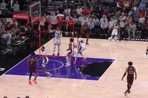 书写传奇！威少全场砍下23+11+12 拿到本季第5个&生涯第208个三双