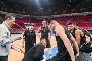 记者：北京队确实希望寻找一名水平更高的小外援 但尚无明确进展