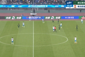 博主：与西海岸比赛中受伤的高迪赛后嘴唇缝了9针，好在问题不大