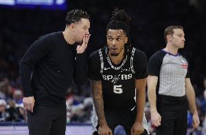 卡斯尔：火箭是否知道我们的战术打法不重要 我不觉得他们能防住