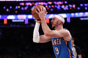 雷霆大战掘金 卡鲁索&杰伦威&哈滕&霍姆格伦全部缺席比赛