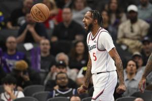 简单高效！小琼斯8投7中砍下16分4板 正负值+15全场最高