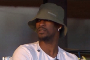 心情美丽！巴特勒现场观看好友阿尔卡拉斯的网球赛