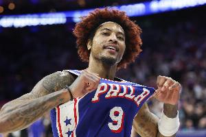 挑大梁！乌布雷12中6砍半场最高17分外加6板 罚球5中4