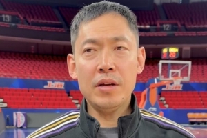 张庆鹏：新援杰伦·豪斯能减轻廖三宁的持球压力 大家的状态不错