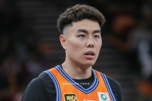 李添荣：我一直都在怒吼 嗓子都喊哑了 把情绪都发泄出来