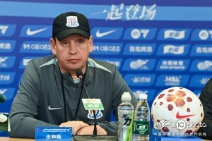 斯卢茨基：我们必须竭尽全力，展现百分百的实力