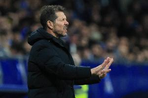 阿斯：西蒙尼要求两脚传球摆脱赫塔费的压迫 进攻时争夺第二落点