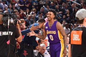 尼克·杨：如果在现在这个时代打球 我就是安东尼·爱德华兹