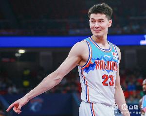 太稳了！阿不都沙拉木半场5中5超高效拿下10分5板1助