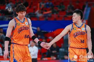 京媒：上海是本赛季冠军的有力争夺者 常规赛的容错空间越来越小