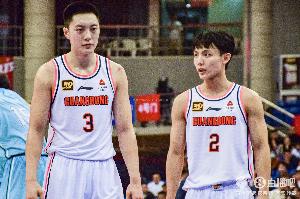 媒体人：广东常规武器全部失常&徐杰萨林杰0分 比赛失去总结意义