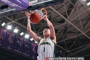 打破质疑！付豪20中10砍下26分9板&4前场板 正负值+26