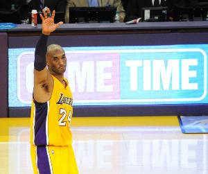 阿贾：科比是篮球界的GOAT 他称赞我的后仰跳投&那一刻意义非凡