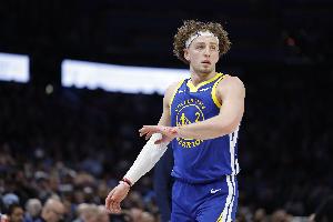 库里：波杰姆斯基非常独特且很全能 总能在关键时为球队带来胜利