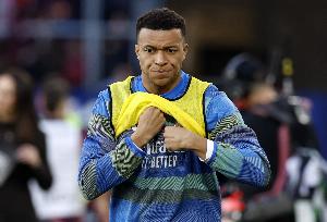 队报：姆巴佩已正式伤愈复出，将随皇马出征曼城