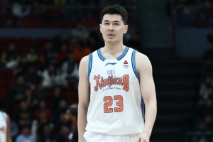 阿不都沙拉木：与门内加的配合很舒服 我们的化学反应越来越好