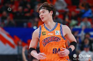 今年是顶薪！王哲林出战12分钟 1投0中&罚球2中2拿到2分1板1助1帽