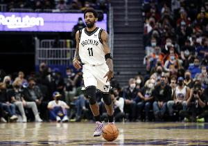 4年前的今天：欧文天神下凡31投20中狂轰60分 创个人生涯纪录