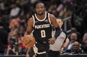 莽！库明加带球撞人进攻犯规&传球被断 老鹰被迫叫停