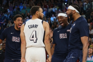 能有人打破100分吗？当然 让库里&约基奇出手60次他们早晚能破