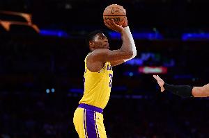 中距离命中率榜：八村塁56%第1 SGA53.4%第2 米切尔4KD6德罗赞9