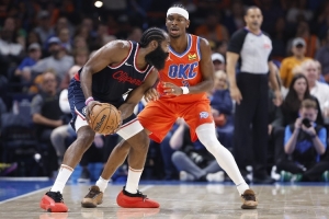 巅峰哈登和巅峰SGA你选谁？弗农·麦克斯维尔：我选后者