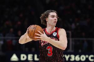 经典白忙活一场！吉迪送生涯新高19助 另有9分6板&也有5失误5犯规