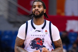 杀伤力十足！克里斯半场14分钟 9中3&10罚8中砍下14分9板