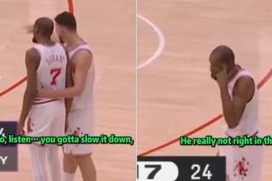 炸了？申京指教KD 后者摇头+摊手+疑似抱怨：脑子有问题！