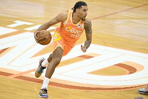 14中8砍下18+11！哈登谈泰森：我们需要他的表现 他这场打得很棒