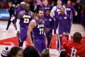 剑指13连胜？湖人未来5场对手：魔术、活塞、步行者、篮网、奇才