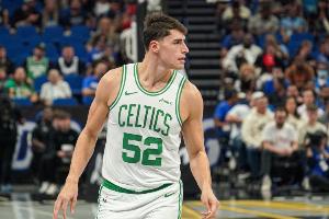 马祖拉：加尔扎本场在攻防两端都表现出色 他发挥了自己的优势