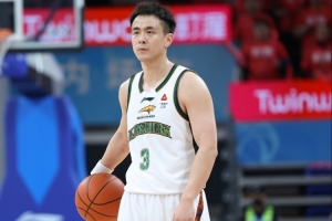 沈阳日报：主场作战的辽篮坐拥天时地利人和 迎战北京冲击七连胜