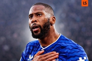 开闸泄洪！埃弗顿此前4次联赛踢切尔西0进球，这次一场进3球