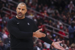 爆冷不敌公牛！乌度卡怒斥全队不尊重比赛 同时嘲讽判罚尺度