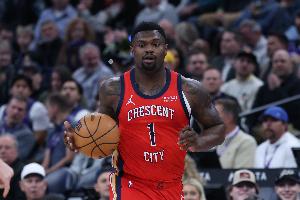 关键罚球丢了一个！锡安10中8&罚球8中6砍下22分4板2助