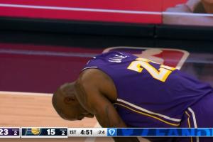 尚能饭否？！詹姆斯灵性跑位接球暴起隔扣赫夫！