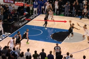 林书豪：火箭最后一攻也只是想让KD接球打出英雄球 那不是战术！