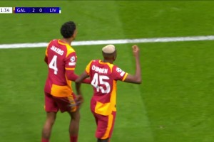 吓人！奥斯梅恩门前包抄破门！伊尔马兹进攻越位在先进球无效！