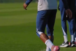 光速下课？热刺考虑解雇图多尔，后者上任24天4战全败！