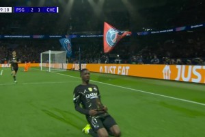 金球先生还是强啊！登贝莱一条龙反击破门，这速度太无解了！