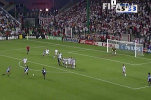 世界杯名场面：阿根廷上演史诗级任意球配合，萨内蒂击杀英格兰