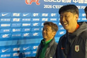 一团和气！实拍：高准翼赛后和池忠国、吴少聪等好友畅聊