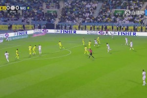 赛哈特海湾后卫解围失误变做球，哈姆丹轻松破门！