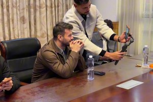 马德鲁加化身山东高速男篮社媒负责人，开启梦幻联动直播