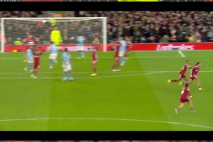 英超官方：同一个位置不同的对手，这个点位可以叫“索博位”了吧