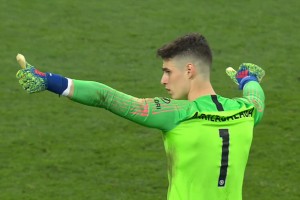 名场面！19年联赛杯决赛凯帕硬刚萨里拒绝换下！随后扑点未能夺冠